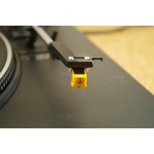 Sansui P-1000 – Gramofon z serii System 1000 | Oryginalny element do Systemu serii 1000 Sansui