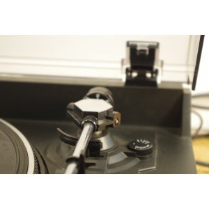 Sansui P-1000 – Gramofon z serii System 1000 | Oryginalny element do Systemu serii 1000 Sansui