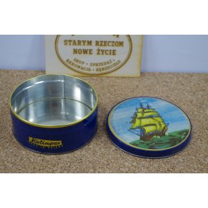 Metalowe pudełko Rolimpex z żaglowcem – vintage PRL, Made in Poland