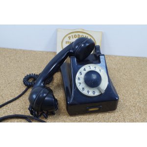 Telefon tarczowy B-613-106A – 1956 r. – aparat telefoniczny PRL – do renowacji