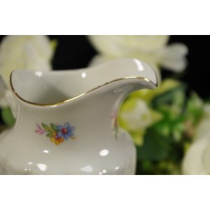 Mlecznik porcelanowy Tielsch Wałbrzych – dekoracja kwiatowa, złocenia