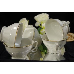 Komplet 5 filiżanek porcelanowych Bogucice ze złoceniami – Made in Poland, PRL
