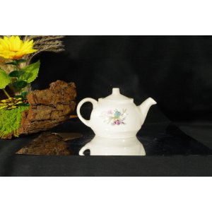 Bogucice imbryk do herbaty porcelana kwiaty vintage PRL