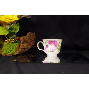 Filiżanka porcelanowa Affek Design róże kwiaty złocenia