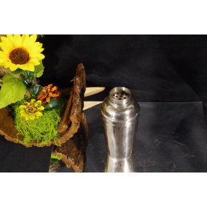 Shaker barmański metalowy z sitkiem – vintage
