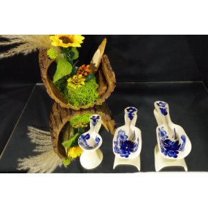 Ceramiczne łyżki ozdobne włocławek. Bez sygnatury, ale o charakterystycznych barwach ,,włocławka"  – kobaltowe kwiaty – 3 szt. – vintage PRL
