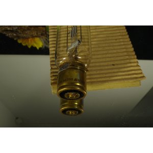 NARVA 66252 110 V 1000 W – lampa projekcyjna / żarówka do projektora, vintage NOS