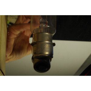Żarówka projekcyjna 30V 400W K30-400 P28s do projektora filmowego – NOS ZSRR
