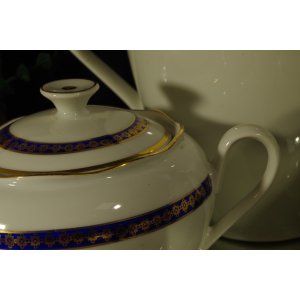 Wałbrzych – porcelanowy serwis kawowy kobalt i złoto, 12 el., PRL